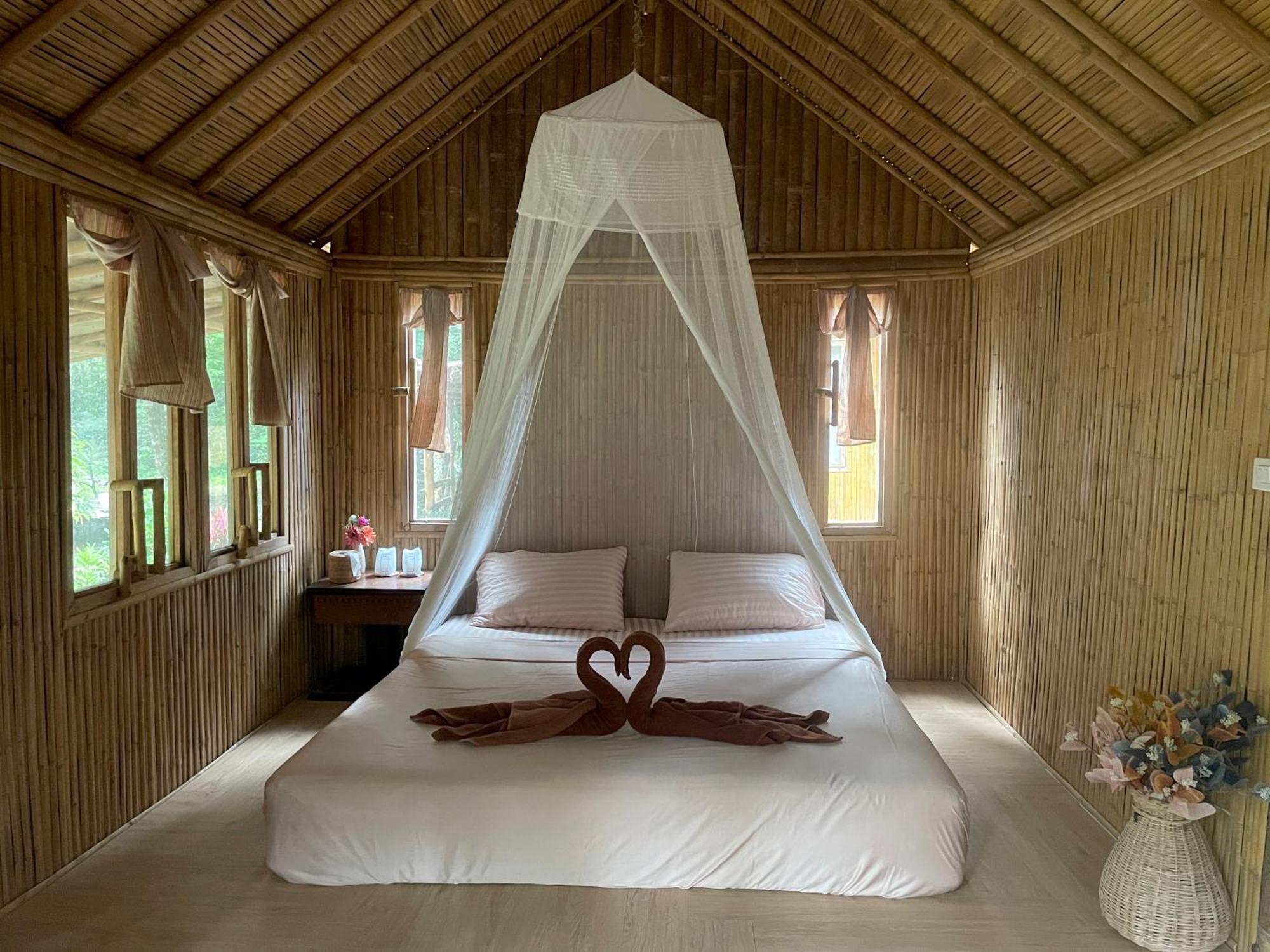 Coffee And Resort Koh Phayam Exterior foto